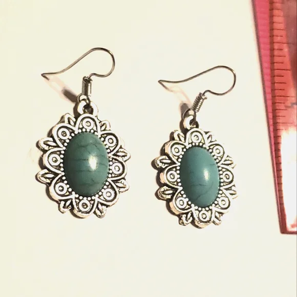 ❤ 3/$25 ALL TURQUOISE EARRINGS - Picture 3 of 4